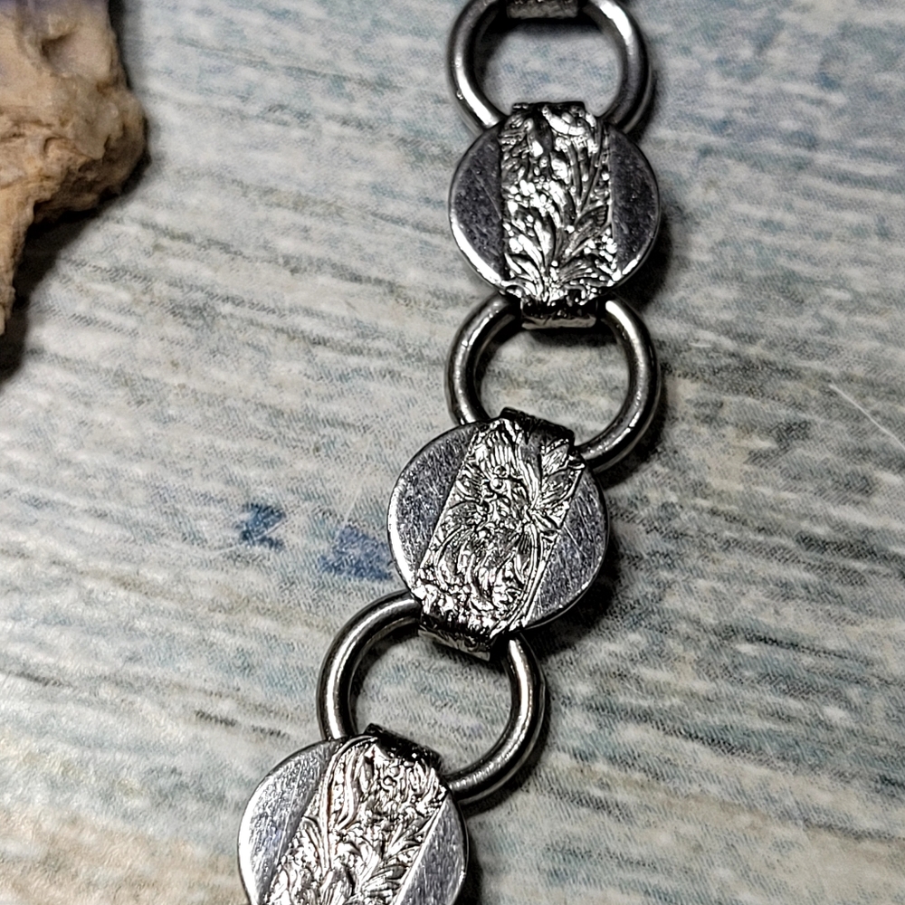 Sarah Coventry Silver Chocker Necklace - Picture 3 of 9